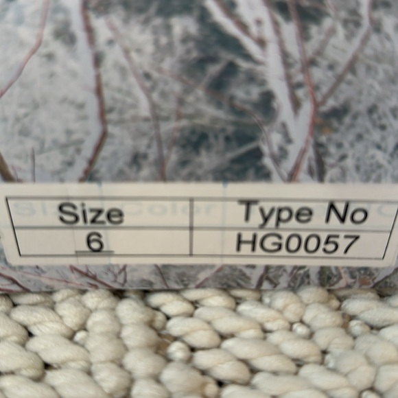 New size 6 ladies booties - Picture 5 of 9